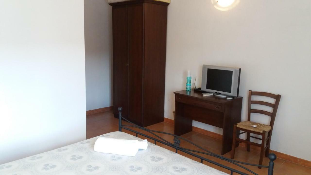 Agriturismo Sa E Padedda Mores Kültér fotó