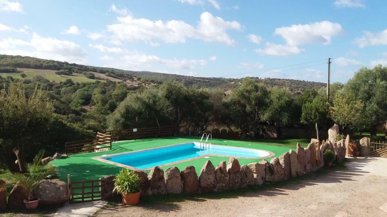 Agriturismo Sa E Padedda Mores Kültér fotó