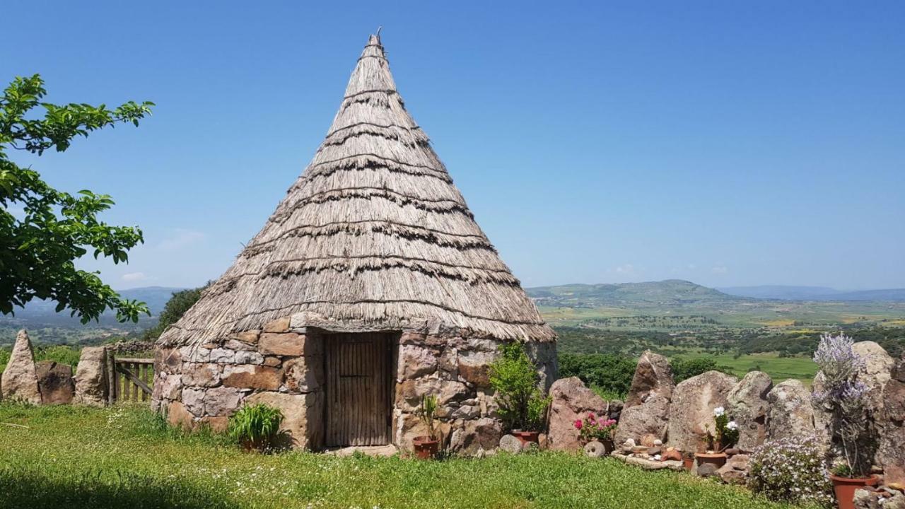 Agriturismo Sa E Padedda Mores Kültér fotó