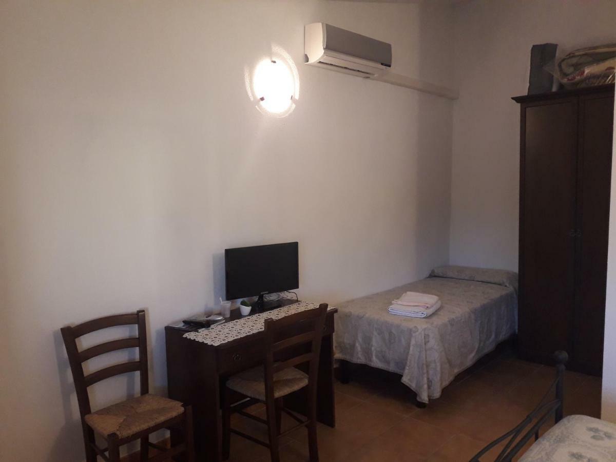 Agriturismo Sa E Padedda Mores Kültér fotó